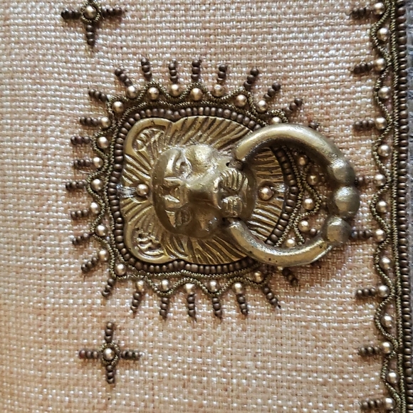 Vintage Lion Medallion Beaded Clutch - Picture 2 of 6